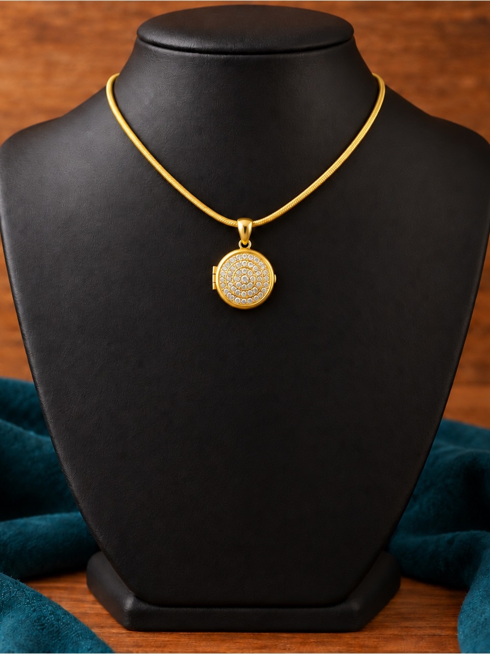 Gold-Tone Clear Rhinestone Round Photo Locket Necklace 16”